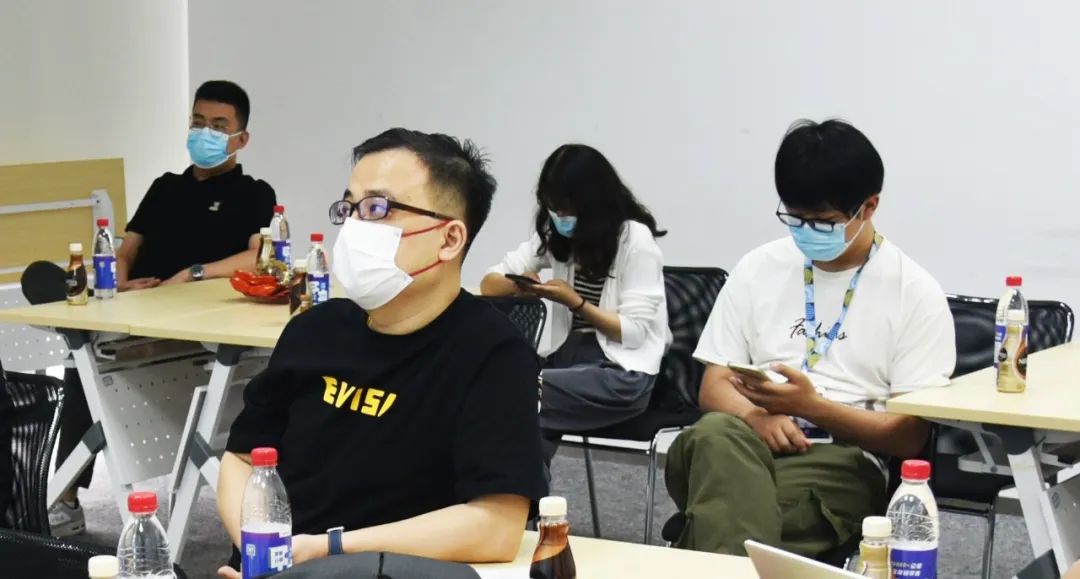 蓬勃六月，解锁lm体育零售新玩法