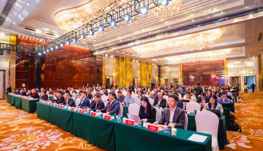 时在中春 链蕴朝气丨lm体育受邀亮相第一届中国酒类物流供给链产业年会